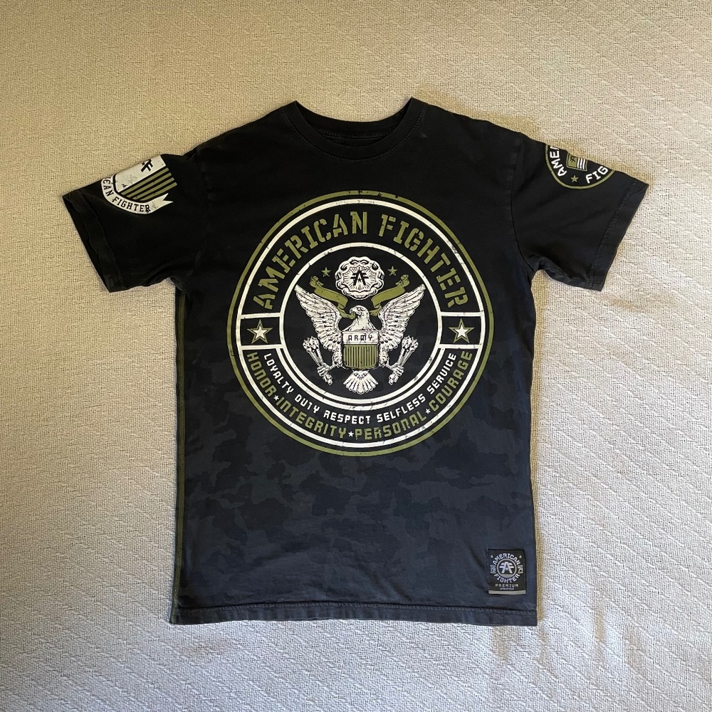 American Fighter T-shirt. Small. Black with graphics on both sides and sleeves.